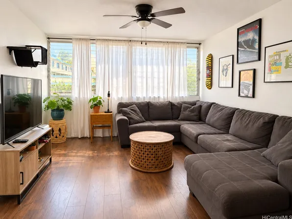 46-232 Kahuhipa St APT D203, Kaneohe, HI 96744