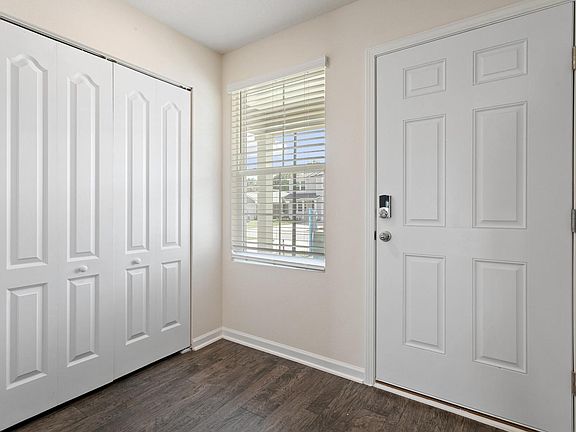 2nd image of 2048 Denton Trce