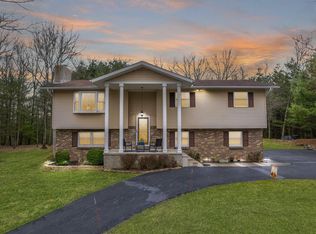 6164 Sunset Dr, Swiftwater, PA 18370