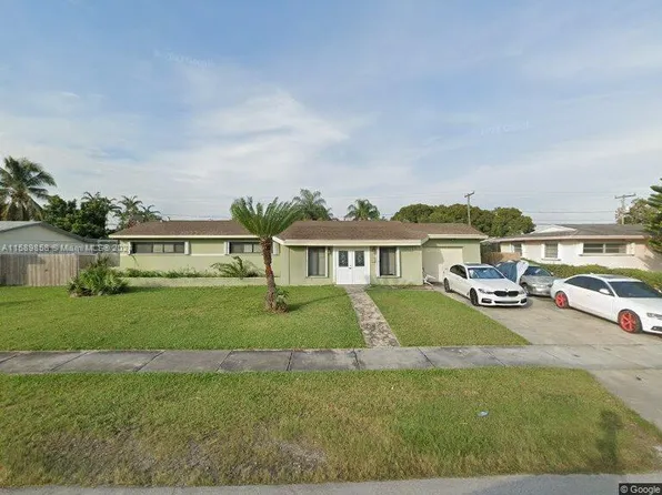 17700 SW 108th Ct, Miami, FL 33157