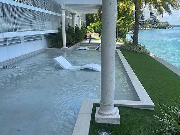2nd image of 9821 E Bay Harbor Dr #904