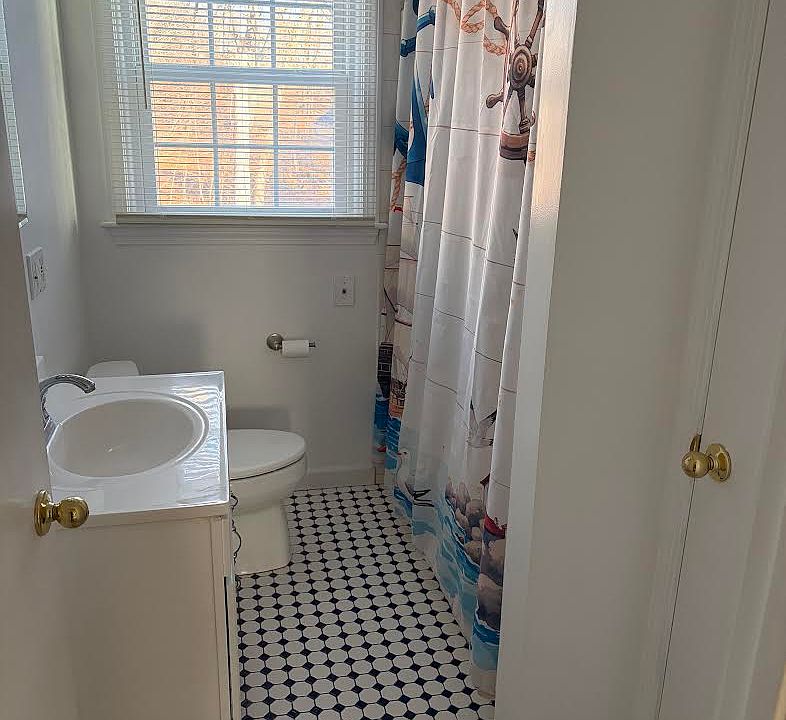 2nd image of 22 Laurel Ln APT 1