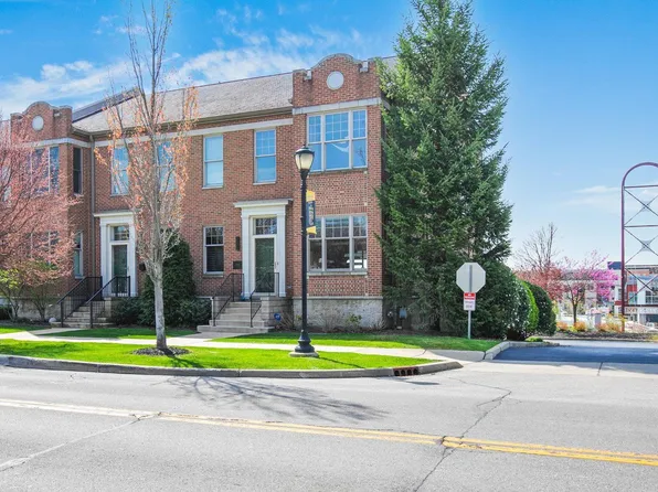 221 W Mishawaka Ave, Mishawaka, IN 46545