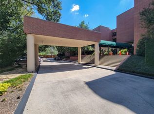 9333 Memorial Dr APT 410, Houston, TX 77024