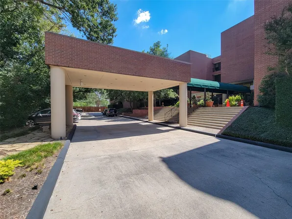 9333 Memorial Dr APT 414, Houston, TX 77024