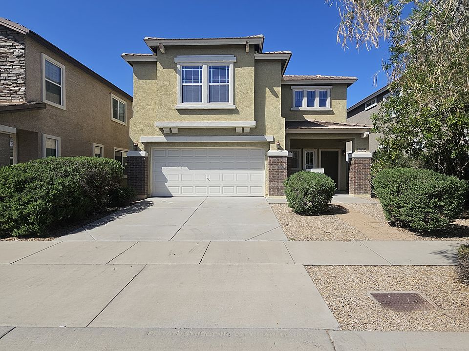 1st image of 3032 W Cavalry Dr