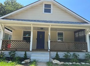 1220 N Spring St, Independence, MO 64050