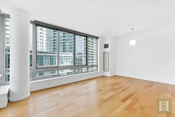 Sold by Halstead Real Estate | media 3