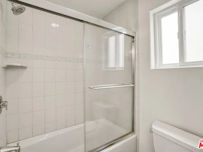 115 Galleon St #A — Photo 24