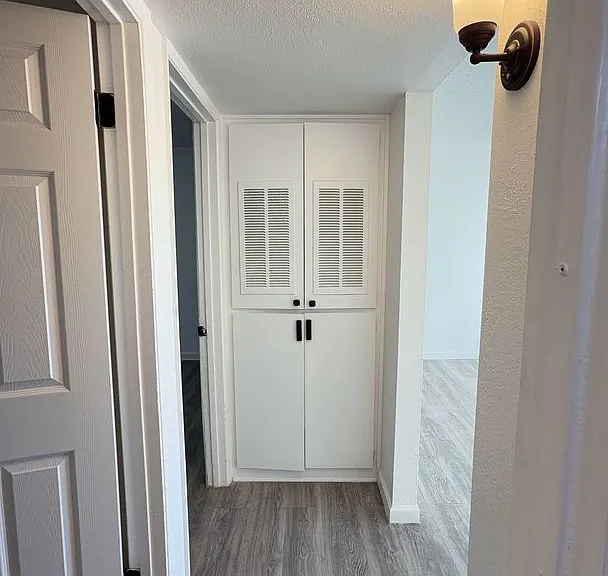 Park West Apartments — Photo 53