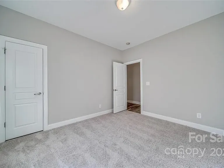 5814 Bradford Lake Ln — Photo 11