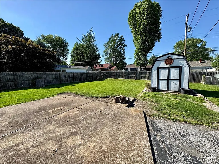 312 Joy Dr — Photo 41