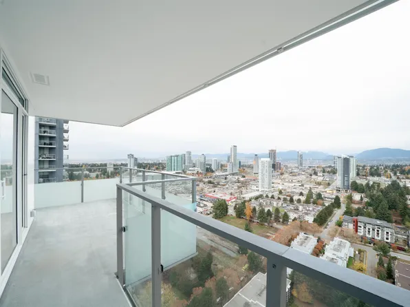 13778 100th Ave #3307, Surrey, BC V3T 0V3