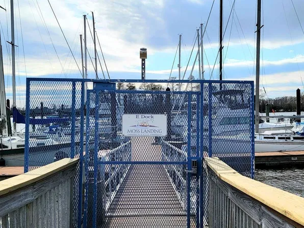 227 E Water Street #E13, Washington, NC 27889