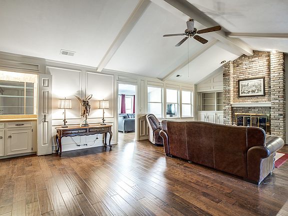 2nd image of 6603 Elvedon Dr