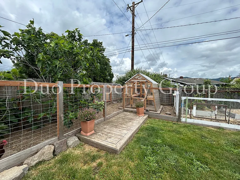 1390 M St — Photo 23