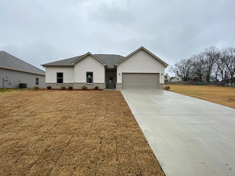 65 Red Oak Ct