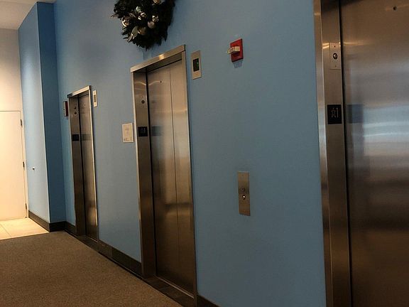 3rd image of 611 S Wells St #1410