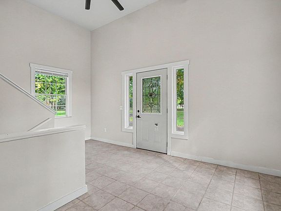 4th image of 10470 Watson Rd