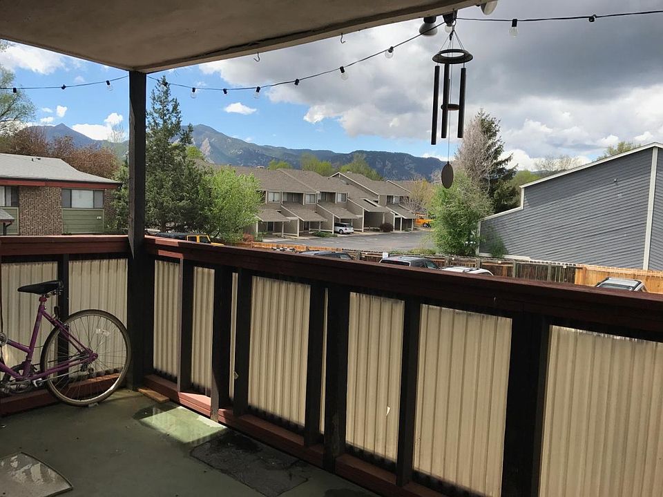 Gorgeous view, spacious balcony