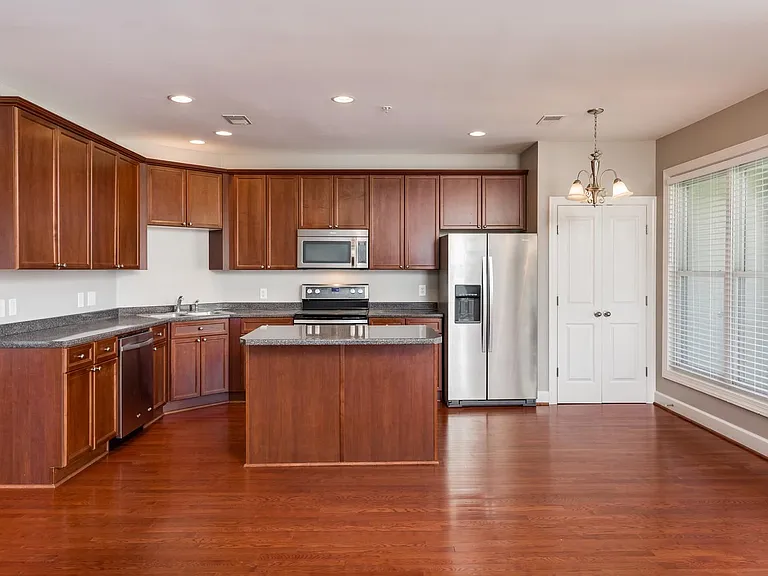 3200 Long Blvd #2 — Photo 16
