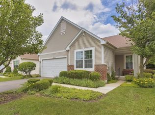 2297 Carillon Dr, Grayslake, IL