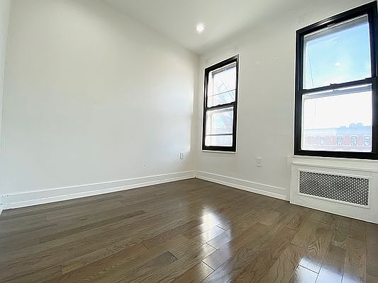 5th image of 80 Delancey St #3J