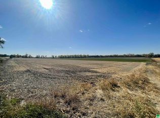 Bluff Rd, Vermillion, SD 57069