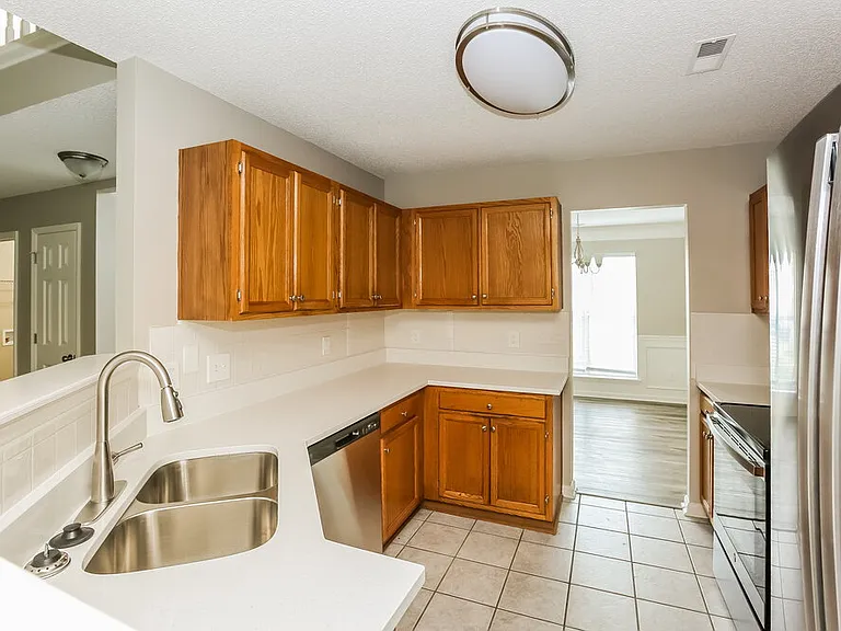4006 Brookforest Ln — Photo 9