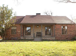 2325 S Columbia Pl, Tulsa, OK 74114