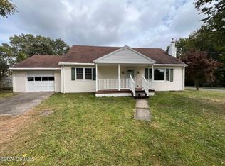 13 Sherwood Rd, Wilburton, PA 17888