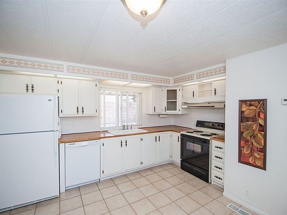 3rd image of 13265 E 51st Ln