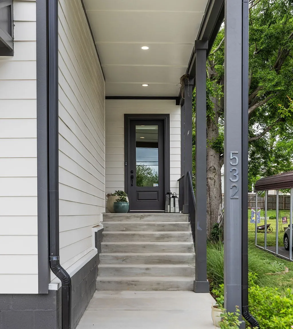 4 bed, 3.5 bath, 2770 sqft, $4,100 — Photo 3