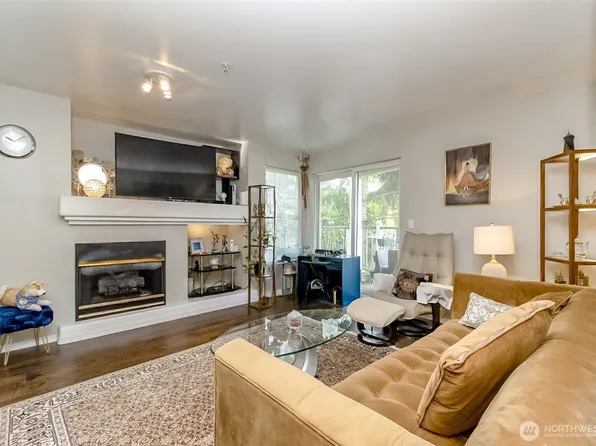 12403 4th Avenue W #1201, Everett, WA 98204