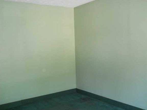 2nd image of 2214 Portland Ave
