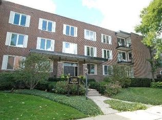 1350 N Western Ave APT 103, Lake Forest, IL