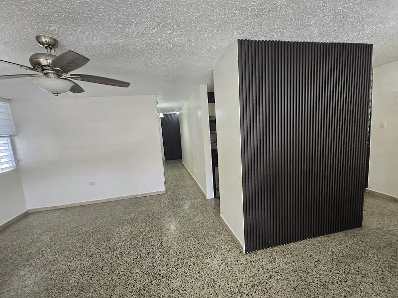 2 bed, 1.0 bath, 2480 sqft, $1,200 — Photo 2