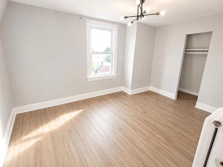 117 4th Ave #3F — Photo 1