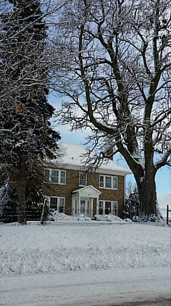 2nd image of 1017 Rockford Rd SW