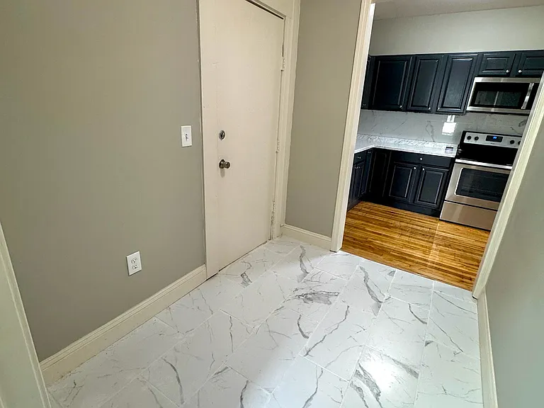 4 Norwood St #4 — Photo 6