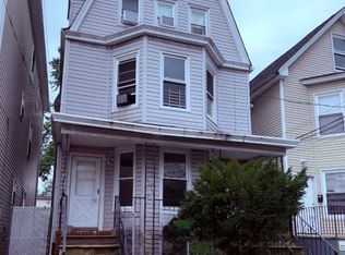 1060 Bond St, Elizabeth, NJ 07201