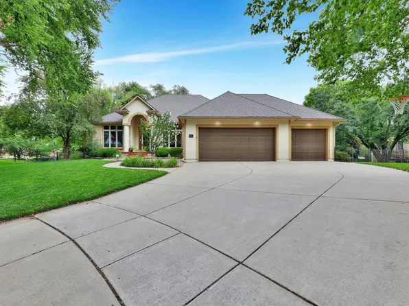 7910 W Meadow Park Ct, Wichita, KS 67205
