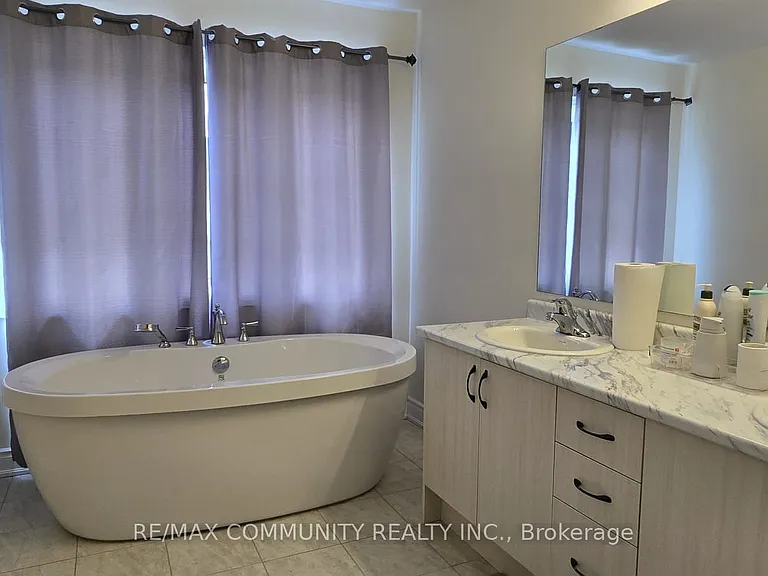 15 Hancock Cres — Photo 18