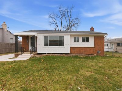 1087 N Stephen Ave, Clawson, MI, 48017
