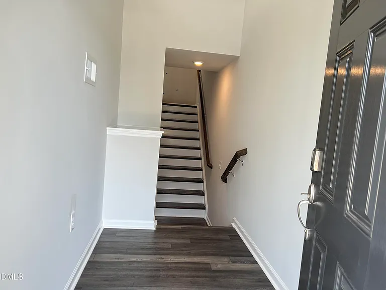 642 Gimari Dr — Photo 4