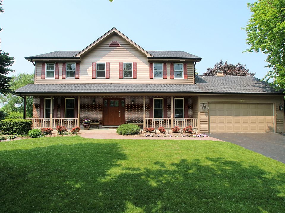 1st image of 160 Richmond Ct