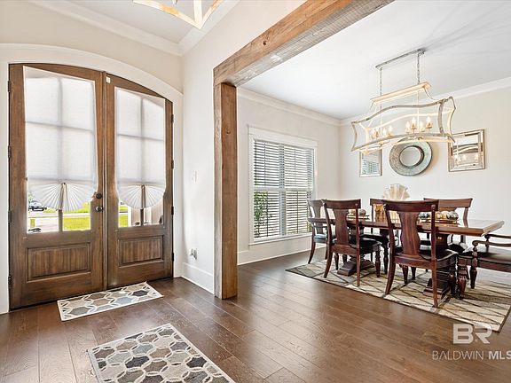 2nd image of 3754 Riverwood Cir