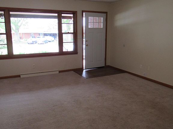 5th image of 4625 Eden Cir