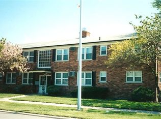 26897 Oakland St #10C, Roseville, MI 48066
