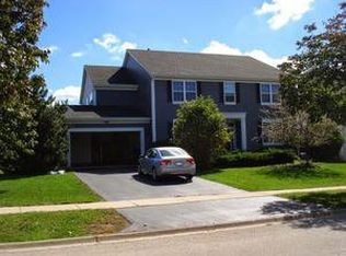 340 Foxford Dr, Cary, IL 60013